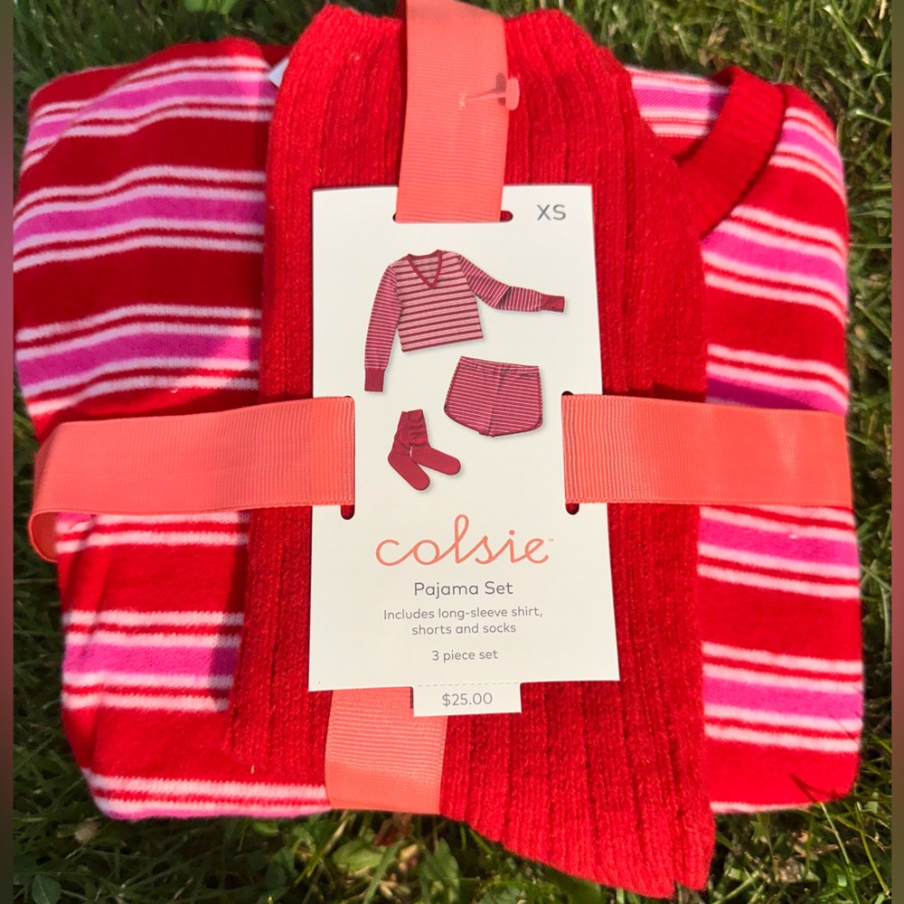 COLSIE♥️🌸3Piece PJ set NWT-❤️♥️BOGO item LIMITED time♥️❤️